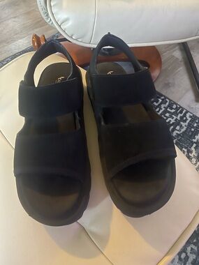 Koolaburra by UGG Women's Tizz Sandal 8 new